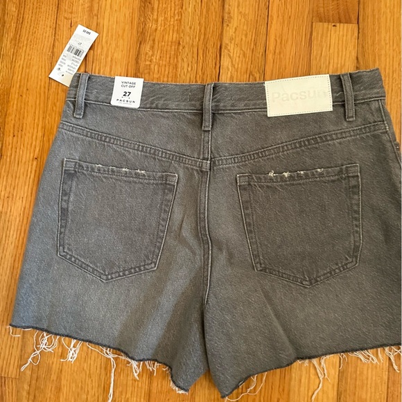 PacSun  Gray Asymmetrical Waistband Vintage Cut Off Denim Shorts(a1 - Picture 4 of 15